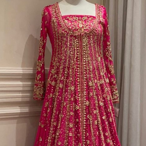 Belle robe de mariée longue ANARKALI & LEHENGA ornée de perles de verre cristal, pierre & DABKA pour mariage @ 2022 - Product Image 1