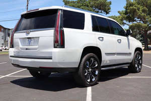 Usado 2020 C * adillac Escalade Lujo - Product Image 2