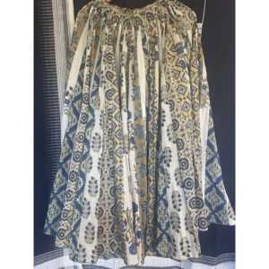 Falda cruzada acampanada con paneles y estampado a mano, talla grande, de algodón tejido transpirable tipo denim para danza del vientre - Ajrakh Stone - Product Image 1