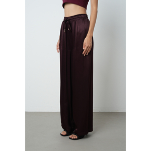 Pantaloni a Gamba Larga da Donna in 100% Viscosa Bordeaux con Vita Elastica - Design Semplice - Product Image 2