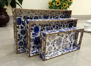 Plateaux de service en bois avec poignée grand moyen et petit plateau en bois polyvalent léger et robuste (lot de 3) - Product Image 6