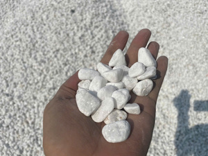 Adoquines y guijarros caídos blancos Piedras perfectamente trituradas estéticamente para paisajismo decorativo Guijarros personalizados Naturales - Product Image 6