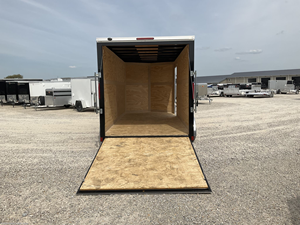 Remolque de Carga Cerrado 2026 Cross 7x16 con Eje Tándem, Remolque Utilitario con 84 Pulgadas de Altura Interior, Puerta de Rampa con Forma de V, Remolque de Carga con Capacidad de 7000 lb - Product Image 4