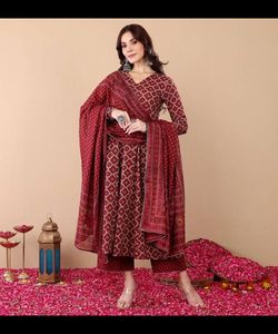 Kurta ผ้ายีนส์แบบตุรกีสำหรับผู้หญิงในสไตล์รอมฎอนพร้อมเสื้อคลุมคาฟตันแบบคลาสสิกที่ทันสมัยและผ้าซาอุดิอาระเบียแบบซาอุดิอาระเบีย - Product Image 5