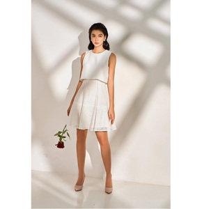 ชุดเดรสผ้าโพลีเอสเตอร์ปักลายผ้าฝ้าย100% ชุดราตรีแขนกุดทางการของผู้หญิงผลิตจากเวียดนาม - Product Image 5