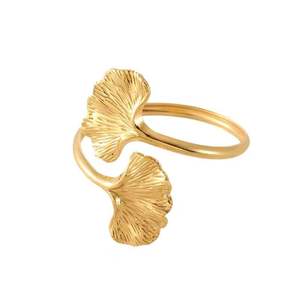 Anillo de Servilleta Creativo de Latón con Hoja Dorada, Elegante, Lujoso y Duradero, Decoración de Mesa para Fiestas, Bodas y Restaurantes - Product Image 6