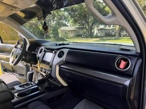 ใช้อย่างประณีต2015 SR5โตโยต้าทุนดรา - Product Image 4