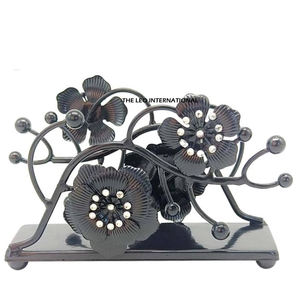 Luxury Design Classic Silver Aluminum Metal Napkin Holder Handmade Wholesale <b>Table</b> Top <b>Square</b> Metal Napkin Holder - Product Image 5