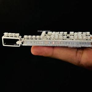 VVS VS Moissanite Iced Out Vertical Letter Pendant en plata esterlina Hip Hop Style Unisex - Product Image 5