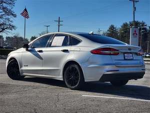 Fus-ion Hyb-rid SE FWD LHD 2019 Usado en Buen Estado - Product Image 3