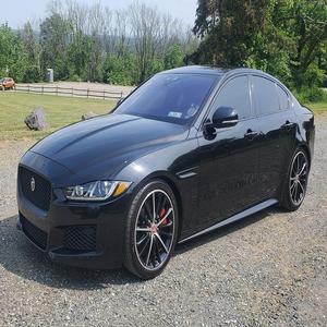 ¡Oferta Imperdible! Sedán de Lujo Jaguar XE S 2019 Súper Limpio, Inspeccionado, con Motor V6 Supercargado, Tracción en las Cuatro Ruedas, Color Negro Santorini - Product Image 1