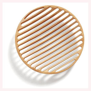 Plateau décoratif polyvalent en bois avec couvercle Pièce artisanale de qualité supérieure pour la maison et la cuisine élégantes - Product Image 4