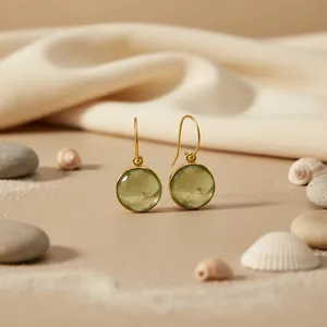 Boucles d'oreilles pendantes en pierre précieuse verte ton plaqué or pour femmes, style vintage, or blanc avec diamant taille princesse, bijoux à porter au quotidien - Product Image 1
