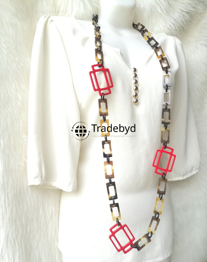 Available in different colore