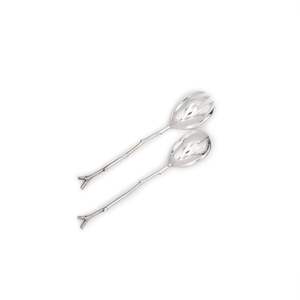 Ensemble de couverts à salade en métal artisanal, parfait pour les dîners officiels et la décoration contemporaine de la cuisine. - Product Image 5