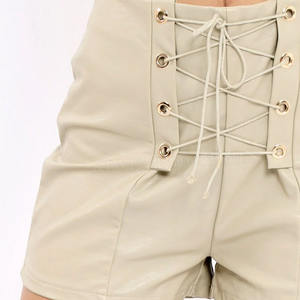 Shorts en cuir pour femmes de couleur unie Shorts en cuir pour femmes à vendre fabriqués au Pakistan - Product Image 5