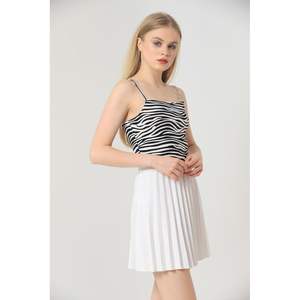 Blusas y Camisas para Mujer Topshow con Detalle de Cadena de Zebra, Disponibilidad al por Mayor - Product Image 4