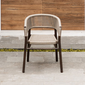 Chaises de salle à manger d'intérieur et d'extérieur en finition brun foncé avec corde tressée - Product Image 5