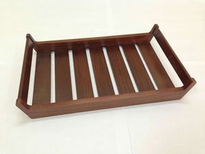 Plateau de service en bois adapté aux propriétaires d'animaux de compagnie, idéal pour placer les bols de nourriture et les abreuvoirs de manière propre. - Product Image 4