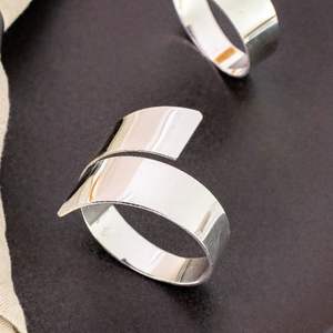 Anillo de servilleta de metal para mesa de comedor en casa para sostener servilletas de tela en bodas, fiestas, catering, eventos, restaurantes, hoteles - Product Image 5