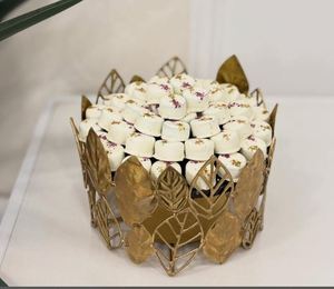 Plato de postre y chocolates fundido de metal de aluminio de Venta caliente con acabado dorado para Ramadán y fiesta de bodas - Product Image 3