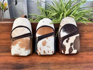 Venta caliente pelo en cuero de vaca al aire libre solo hombro pecho bolsa personalizada cuero genuino ciclismo deportes Sling Bag para Unisex - Product Image 3