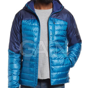 Diseño grueso con capucha perfecto para aventuras al aire libre de invierno chaqueta acolchada ligera para hombres invierno cálido - Product Image 2
