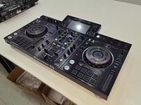Pioneer XDJ-RX2 Platine DJ avec lecteur de clé USB Contrôleur numérique tout-en-un Rekordbox pour DJing en salle privée