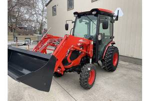 High Performance Kioti CS2210 21HP Engine <b>Wheel</b> Tractors Diesel Compact Lawn Mower 4WD Agricultural Mini Tractor for <b>Small</b> Farm - Product Image 4