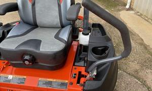 Cortacésped Tractor 21HP Kubota GR2120 4WD Diesel Mower Ride On Lawn Tractor para paisajistas - Product Image 2