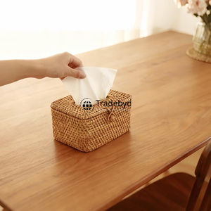 Elegante Caja de Pañuelos Cuadrada de Ratán Hecha a Mano para Decoración del Hogar, Diseño Tejido Natural, Duradero y con Estilo, Tradebyd - Product Image 3