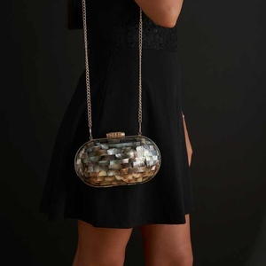 Bolsos de mano hechos a mano de calidad superior para mujer, bolsos de mano para madre con perlas, accesorios de cadena de estilo Vintage para mujer para celebraciones de bodas de verano - Product Image 2
