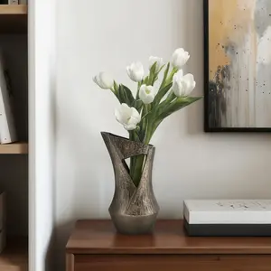 Elegante Jarrón de Piso de Hierro Hecho a Mano con Acabado Antiguo Costero, Jarrón Decorativo Ecológico de Primera Calidad para Eventos y Bodas - Product Image 6