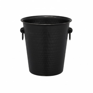 Hielera Redonda de Metal Negro Antiguo Hecha a Mano para Vino y Cerveza con Asa para Bodas, Fiestas y Celebraciones - Product Image 6
