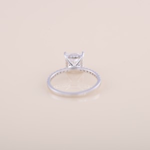 แหวนเพชรทรงปรินเซสคัท IGI เพชรเลี้ยงในห้องปฏิบัติการ สำหรับหมั้นและแต่งงาน พร้อมวงแหวนประดับเพชรแบบ Pavé ทองคำขาว/โรสโกลด์/ทองคำเหลือง 9K - Product Image 3