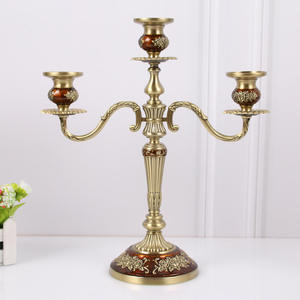 เชิงเทียนโลหะสำหรับตกแต่งบ้าน เชิงเทียนสวยงาม เหมาะสำหรับตกแต่งโต๊ะและให้แสงอบอุ่น - Product Image 1