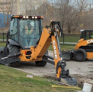 Kubota รถตัก580N ขนาดเล็กสำหรับกรณี, รถตักขนาดเล็กสำหรับรถแทรคเตอร์ขับเคลื่อนล้อหน้าและมอเตอร์หลักและปั๊ม - Product Image 5