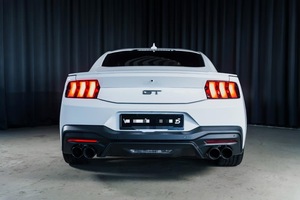 ฟอร์ด มัสแตง จีที500 ซีดาน ปี 2024 สีขาว เครื่องยนต์ 5.0-6 ลิตร V8 เทอร์โบ เบนซิน เกียร์อัตโนมัติ ไฟหน้า LED เบาะหนังสีเข้ม ยาง R17 มาตรฐานยูโร 6 สภาพใหม่/มือสอง - Product Image 5