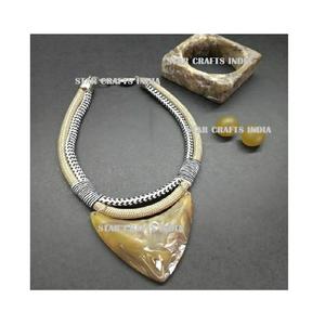 Nouveau attrayant fini à la main résine court fantaisie collier fantaisie fantaisie gros collier de perles Bracelet Premium résine bijoux de mode - Product Image 1