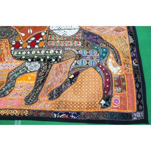 ผ้าแขวนผนังลายปักอูฐอินเดียสไตล์โบฮีเมียนสำหรับตกแต่งภายนอกอาคาร ลายผ้าสีส้มแบบนามธรรม - Product Image 2