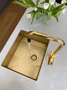 Évier en laiton finition mate pour un style de salle de bain élégant, offrant un aspect subtil avec une texture riche en laiton - Product Image 5