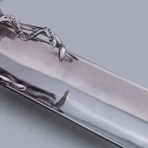 Plateau cadeau de luxe avec plateau en métal artisanal de qualité supérieure pour le style d'intérieur Plateau avec base plaquée or fabriqué par Zahid Exports en Inde - Product Image 2