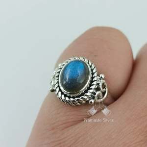 Handmade 925 Sterling Silver <b>Labradorite</b> <b>Ring</b> Natural Oval Gemstone Promise Jewelry with Inlay Setting Birthstone Gift for Her - Product Image 2
