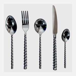 Ensemble de 5 couverts en acier inoxydable ustensiles de cuisine idéaux pour la table à la maison couverts plaqués couleur argent ustensiles à poignée en laiton - Product Image 1