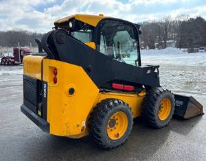 Minicargadora JCB 1CXT con retroexcavadora y capacidad de carga de 9 toneladas, motor Caterpillar, disponible para la venta - Product Image 1