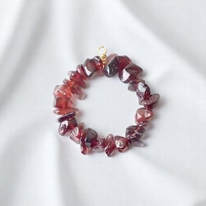 Wholesale Fine Pendants & <b>Charms</b> Round Shaped Garnet Crystal Gemstone Smooth & Rough Healing Sterling Silver Pendant - Product Image 1