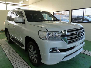 รถ SUV หรูหรา รุ่น LC-Series ปี 2025 มือสองที่ได้รับการรับรอง  เบาะหนัง  หลังคาซันรูฟ  เครื่องยนต์ขนาดใหญ่  พร้อมใช้งาน  นำเข้าจากญี่ปุ่น - Product Image 6