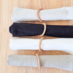 Anneau de serviette rond minimaliste en jute et rotin, idéal pour une table de cuisine propre et un usage quotidien, vente en gros depuis l'Inde - Product Image 4
