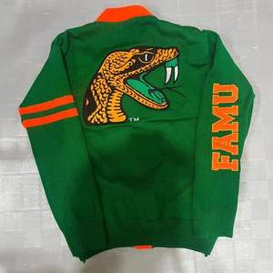 Choix de tenue simple et élégante avec un cardigan en maille pour les fabricants de vêtements pour femmes, cardigan respirant à manches longues - Product Image 2