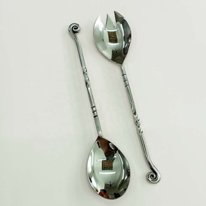 Nouveau serveur de salade poli miroir argenté en métal d'excellente qualité ou cuillères à salade poignée de forme carrée ensemble de serveur de salade de couverts - Product Image 2